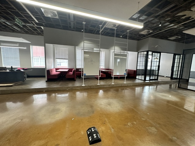 To Let Commercial Property for Rent in Woodstock Western Cape